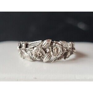 925 Sterling Silver Floral Ring Size US 7.25 Vintage